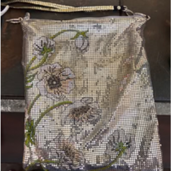 Whiting and Davis Vintage mesh evening bag in original bag. - Picture 6 of 6